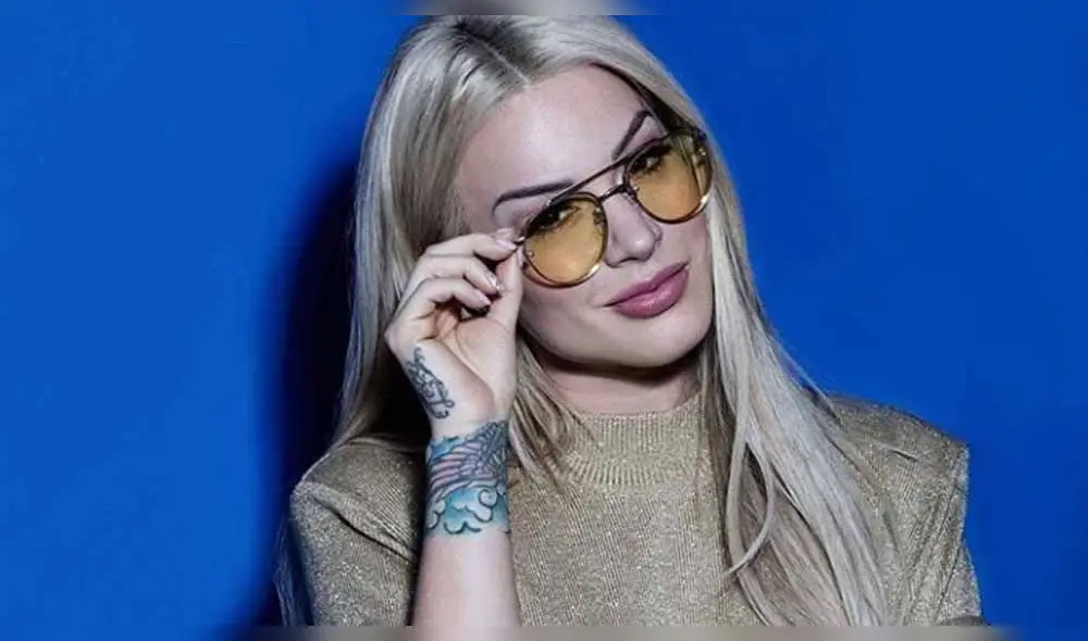 Amiga de Leslie Shaw filtró por error zona íntima de la cantante en redes