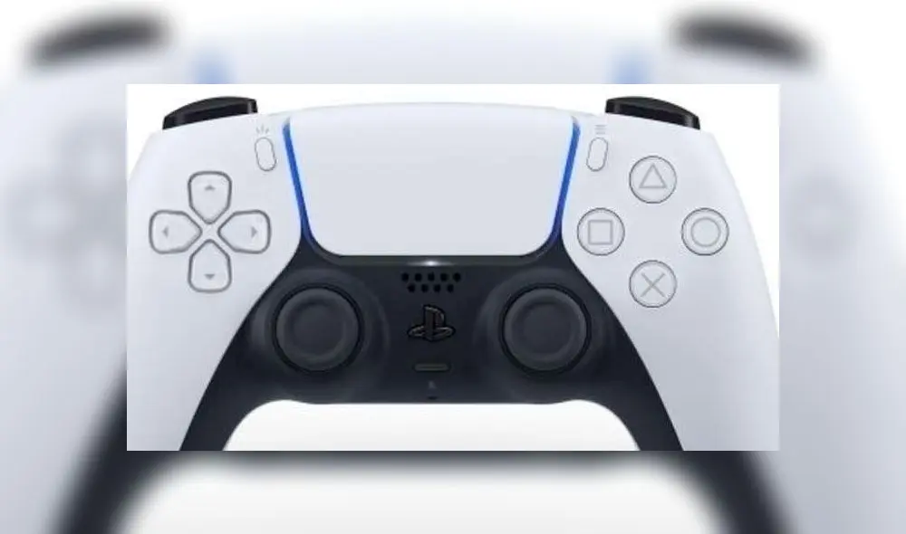 La PS5 mantiene un color blanco con acabados azules y negros tal cual su mando DualSense.
