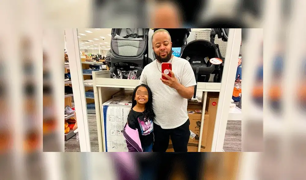 Kayden junto a su primera hija, Azaelia, de seis años. Foto: Mercury Press & Media