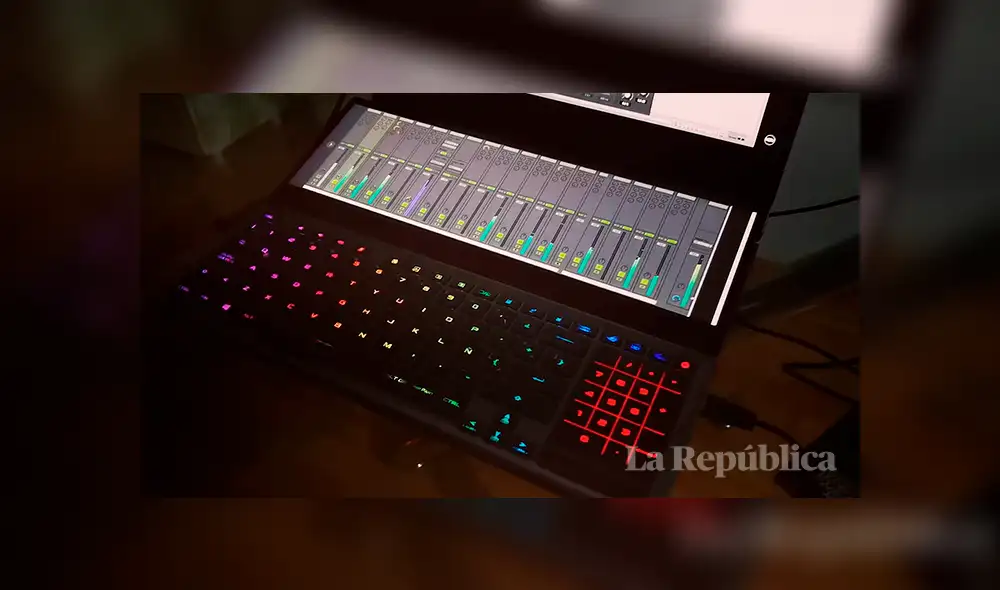 Zephyrus Duo 15, uno de los mejores conceptos de laptop a doble pantalla, llega al público gamer ¿Qué nos trae? Foto: LR. Zephyrus Duo 15, uno de los mejores conceptos de laptop a doble pantalla, llega al público gamer ¿Qué nos trae? Foto: LR.