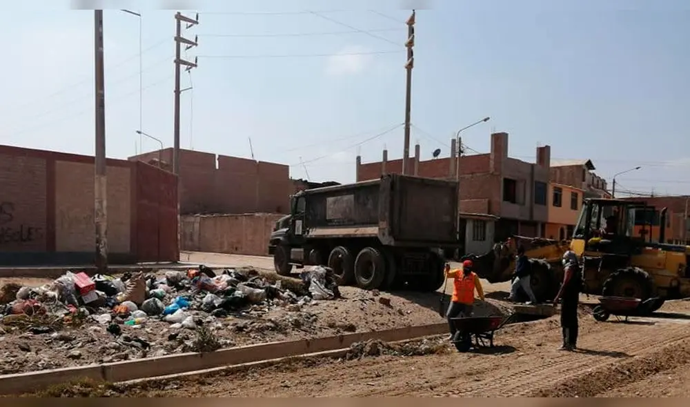 Comuna de Chiclayo firmó convenio con el Gobierno Regional para el recojo de basura.