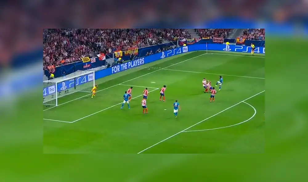 Juan Cuadrado sorprende a Oblak y le da la ventaja a los italianos. Créditos: Captura de TV Juan Cuadrado sorprende a Oblak y le da la ventaja a los italianos. Créditos: Captura de TV