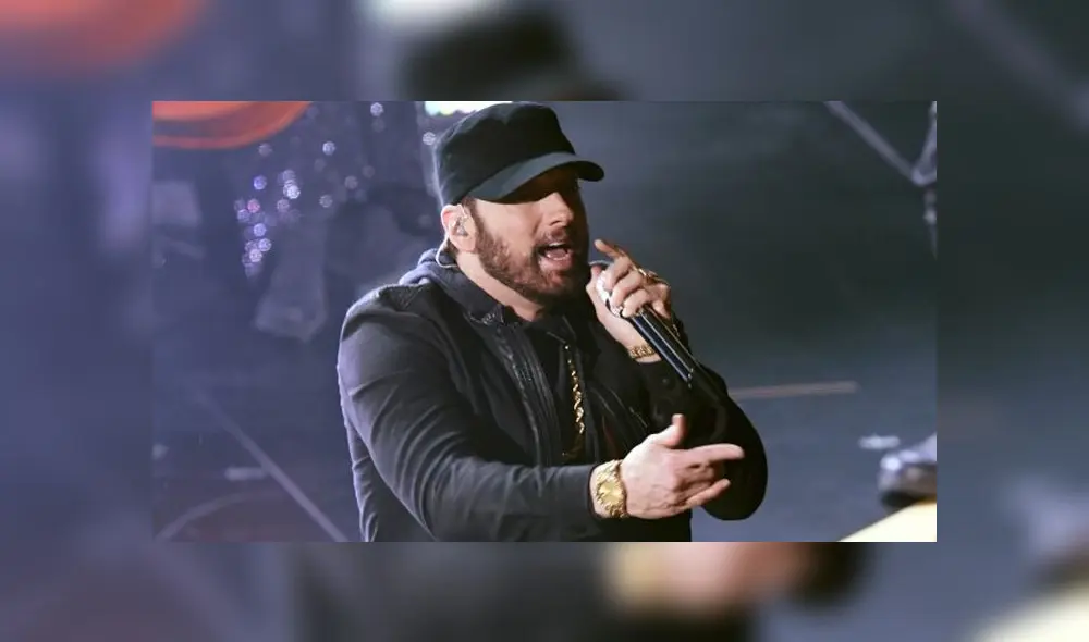 Eminem lanzó su primer álbum de estudio Infinite en 1996, pero recién se hizo popular en 1999 con su segundo álbum The Slim Shady LP, el cual ganó un premio Grammy por Mejor Álbum de Rap.