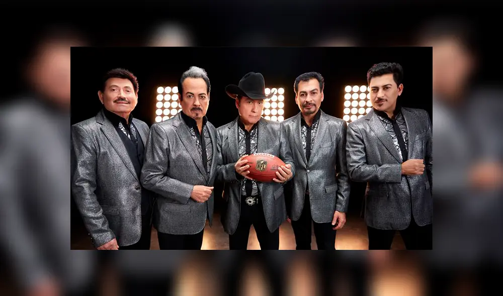 De izquierda a derecha: Oscar Lara, y los hermanos Hernández; Hernán, Jorge, Eduardo y Luis. (Foto: Chicago Tribune)