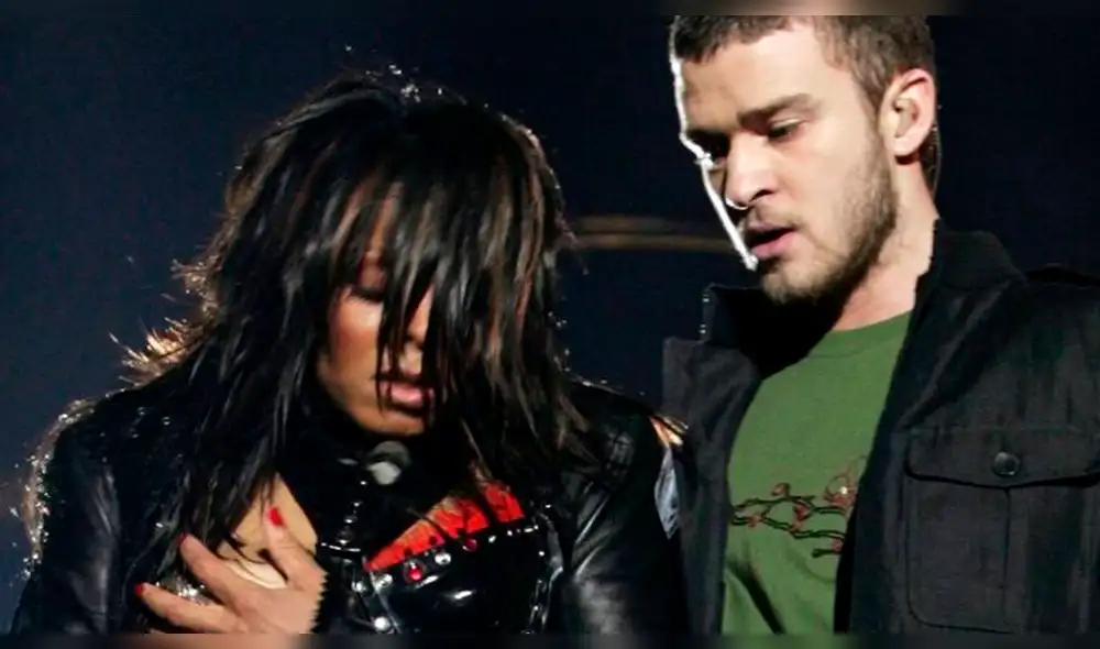 Justin Timberlake presume doctorado de Berklee [FOTO]