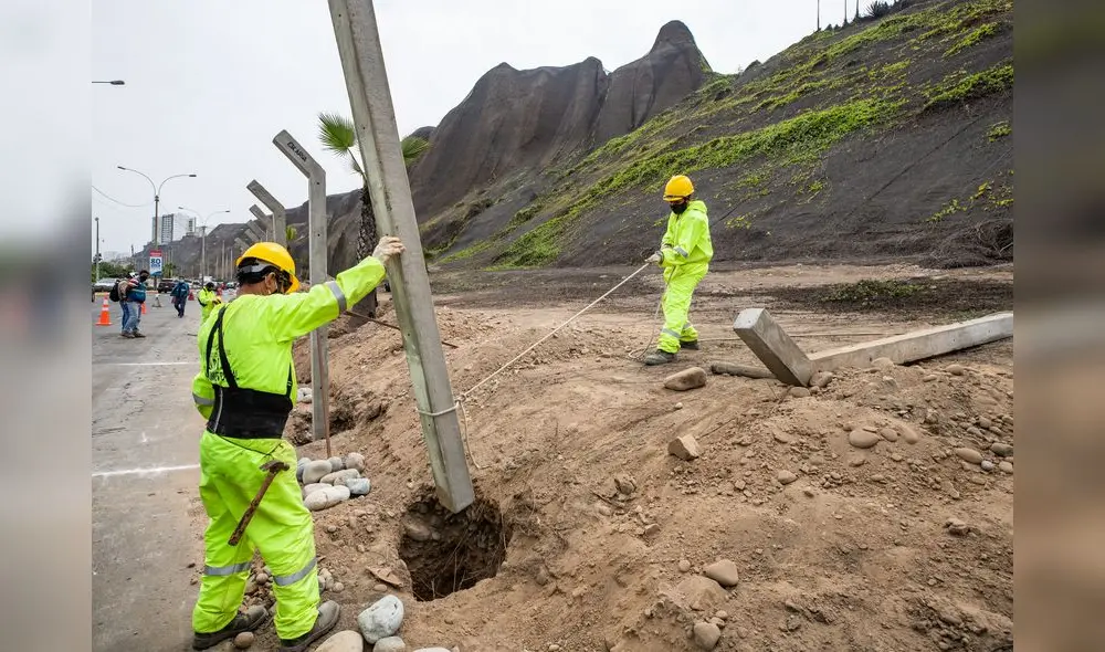 El personal a cargo de las tareas cuenta con equipos de protección necesarios para resguardar su salud. / Creditos: Municipalidad de Lima El personal a cargo de las tareas cuenta con equipos de protección necesarios para resguardar su salud. / Creditos: Municipalidad de Lima