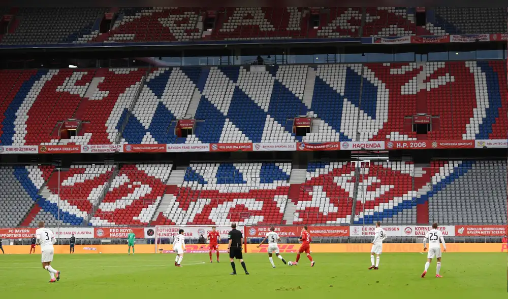 Traje anti-coronavirus para que vuelva el público en los estadio de fútbol. Foto: AFP Traje anti-coronavirus para que vuelva el público en los estadio de fútbol. Foto: AFP