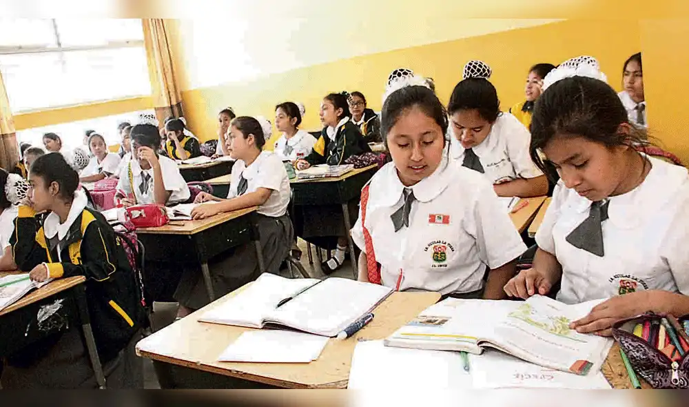 Cuestionan a Minedu por consultar textos escolares vinculados a terrorismo y género