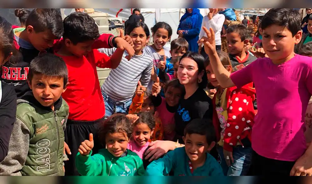 Dua Lipa visita a niños refugiados tras ejercer nuevo cargo internacional