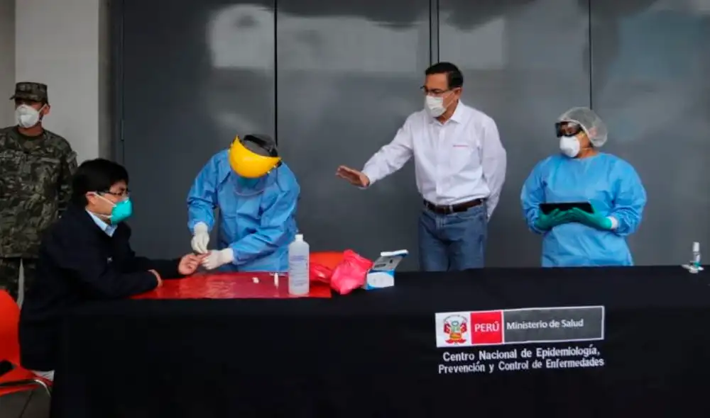 Martín Vizcarra garantiza quintuplicar la toma de pruebas rápidas para descartar el coronavirus. Foto: Andina. Martín Vizcarra garantiza quintuplicar la toma de pruebas rápidas para descartar el coronavirus. Foto: Andina.