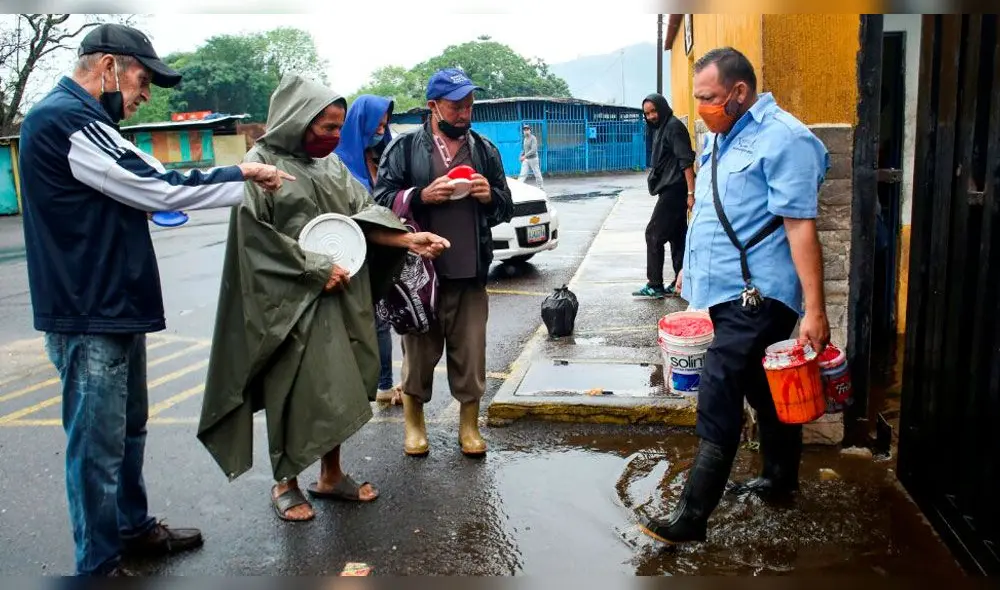 En los estados de Oaxaca, Quintana Roo, Tabasco y Yucatánm se prevé que caerán trombas marinas y fuertes vientos. En los estados de Oaxaca, Quintana Roo, Tabasco y Yucatánm se prevé que caerán trombas marinas y fuertes vientos.
