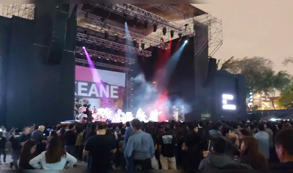 La agrupación británica ofreció uno de los conciertos más esperados del año en el Parque de la exposición.