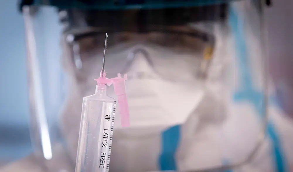 La potencial vacuna de Pfizer y BioNTech contra el coronavirus es la que se llevó un mayor número de menciones tras su alentador anuncio del 9 de noviembre. Foto: EFE La potencial vacuna de Pfizer y BioNTech contra el coronavirus es la que se llevó un mayor número de menciones tras su alentador anuncio del 9 de noviembre. Foto: EFE