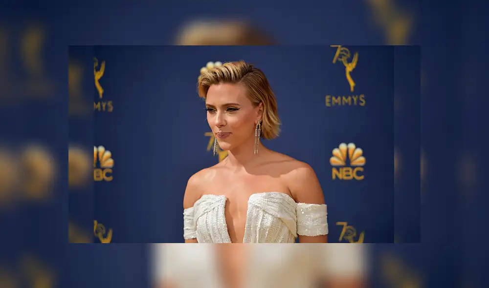 Emmy 2018: Scarlett Johansson se robó miradas en la alfombra roja [FOTOS]