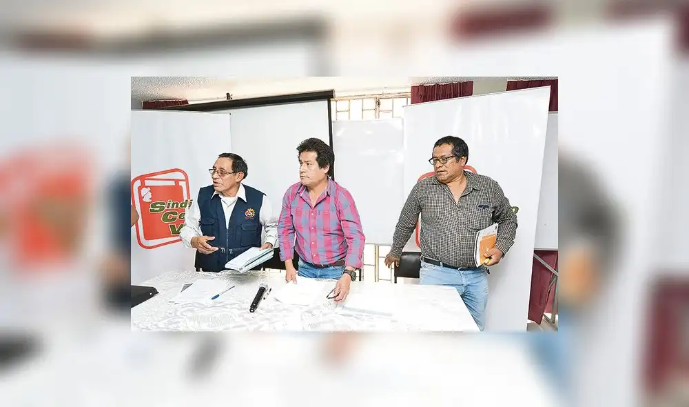 Trabajadores de Cerro Verde inician huelga indefinida Trabajadores de Cerro Verde inician huelga indefinida