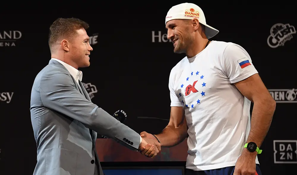 Sigue aquí EN VIVO ONLINE la pelea de boxeo de Canelo Álvarez vs. Sergey Kovalev. | Foto: AFP