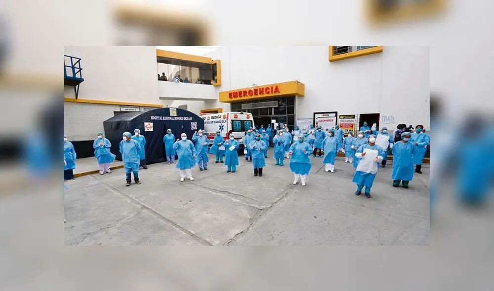 Reclamo. Galenos sostienen que indumentaria de seguridad se les da para 15 días cuando se debe desechar cada 24 horas.