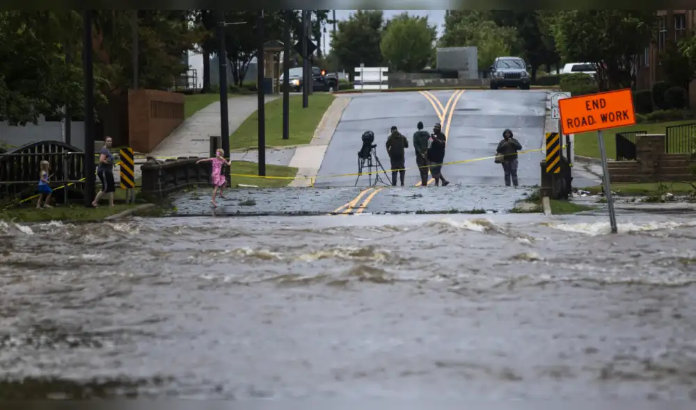 Huracán Florence: 32 muertes y múltiples inundaciones alarman al Gobierno Huracán Florence: 32 muertes y múltiples inundaciones alarman al Gobierno