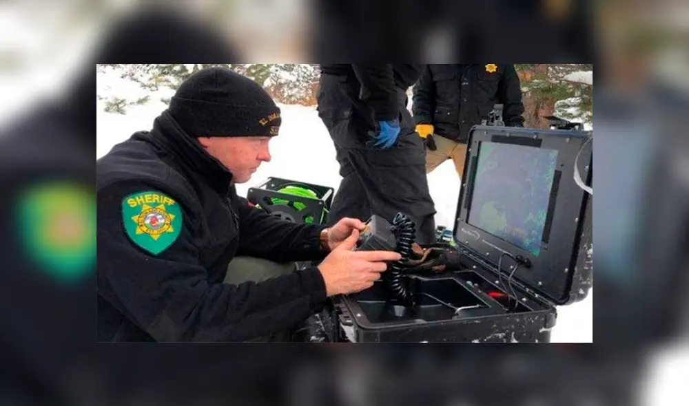 Muere ahogado al intentar salvar a sus mascotas que cayeron a un lago congelado [VIDEO] 