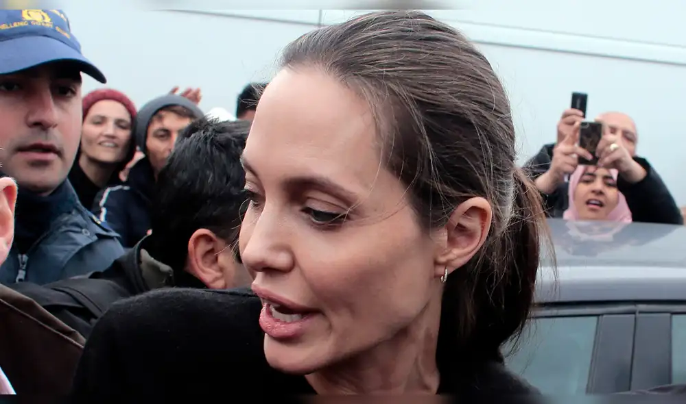 Angelina Jolie consterna a fans con su extrema delgadez 