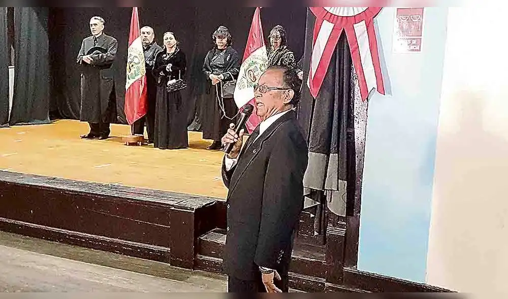 Tajante. Solís llamó a Cancillería a construir en El Chinchorro. Tajante. Solís llamó a Cancillería a construir en El Chinchorro.