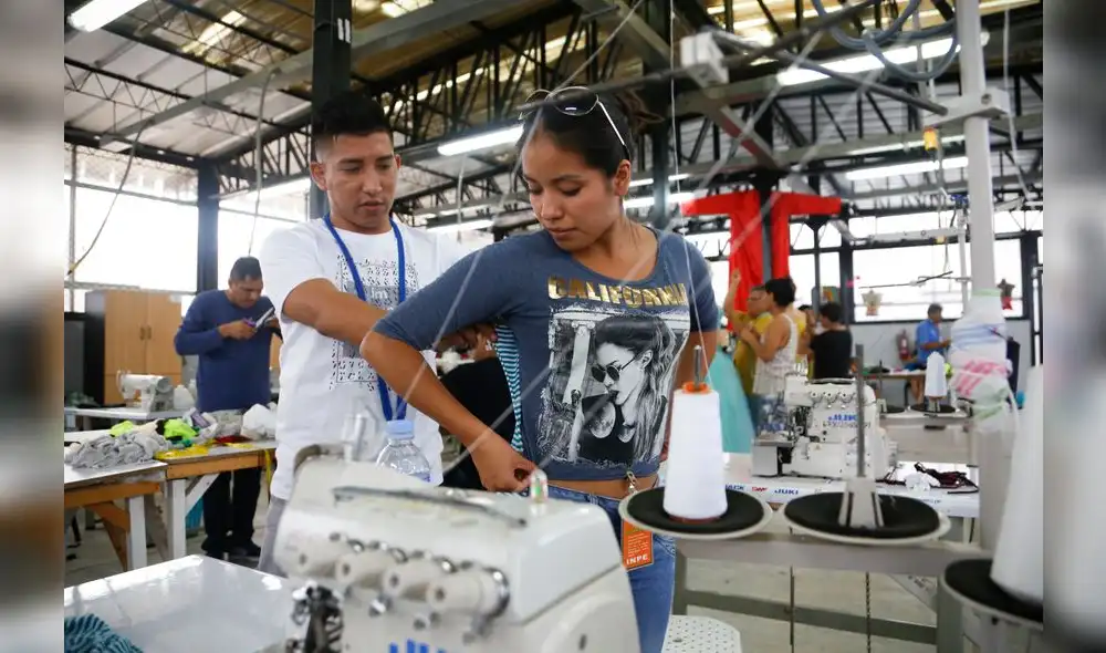 Manufactura no primaria creció 0,8% en agosto por la industria textil Manufactura no primaria creció 0,8% en agosto por la industria textil