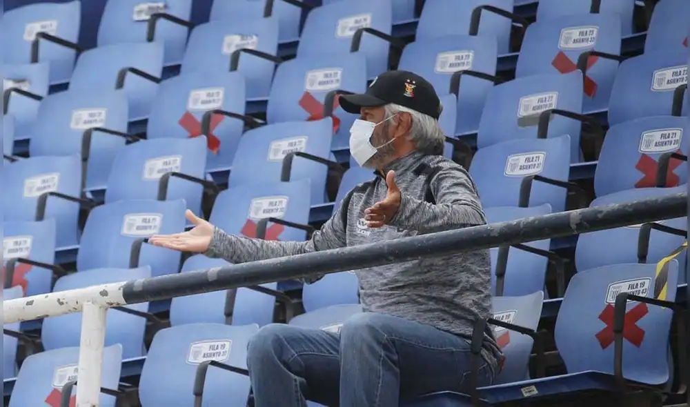 Marco Valencia no puede dirigir a ras de campo ni entrar a camerinos. Foto: Liga 1