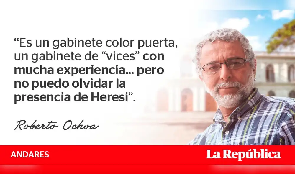 Gabinete color puerta