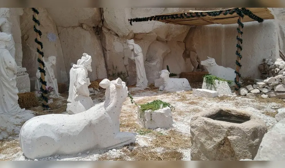 Nacimiento de sillar en tamaño real. Nacimiento de sillar en tamaño real.