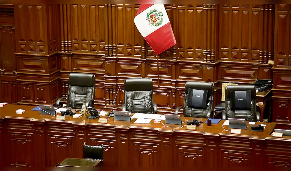 Salaverry y Olaechea disputan Mesa Directiva