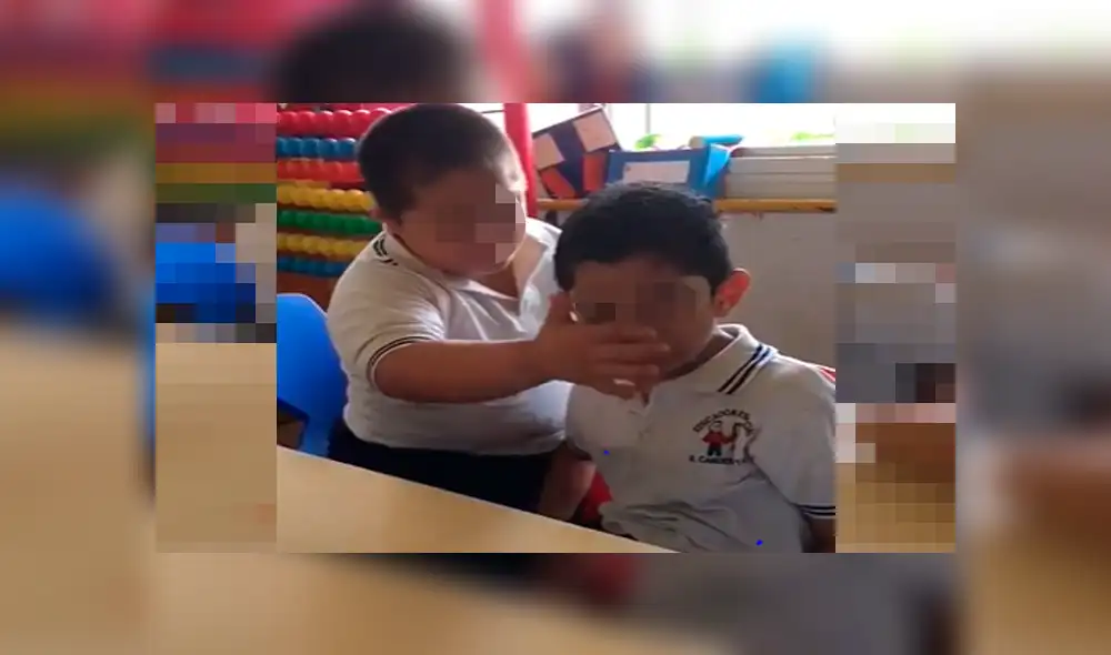 Niño con Síndrome de Down es captado en el momento que consuela a su amigo con autismo [VIDEO]