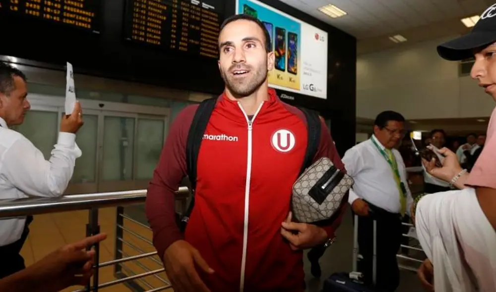 Las mejores imágenes que dejó el recibimiento del hincha a Universitario de Deportes. Foto: Violeta Ayasta Las mejores imágenes que dejó el recibimiento del hincha a Universitario de Deportes. Foto: Violeta Ayasta