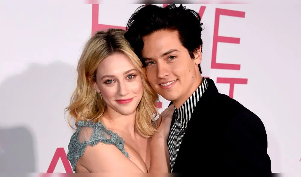 Cole Sprouse y Lili Reinhart Cole Sprouse y Lili Reinhart