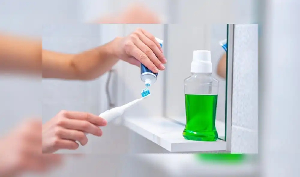 El cepillo dental debe ser cambiado como máximo cada tres meses, pero esto cambia con un paciente con coronavirus. (Foto: Actualidad Sanitaria)