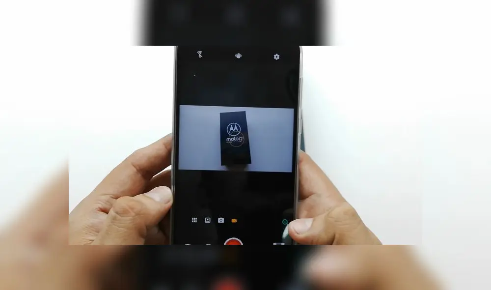 El action cam del Moto G8 Plus te permitirá grabar videos en formato horizontal pese a tener el equipo en vertical. Foto: Daniel Robles