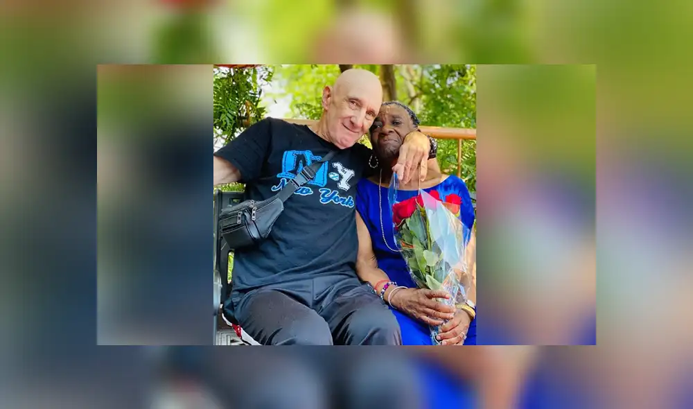 El anciano decidió sorprender a su novia con una propuesta de matrimonio y ella le dio el sí. Foto: Instagram Amber Court Assisted Living El anciano decidió sorprender a su novia con una propuesta de matrimonio y ella le dio el sí. Foto: Instagram Amber Court Assisted Living