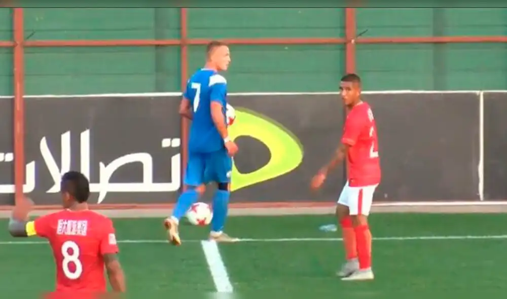 Roberto Siucho humilló al portero y lo hizo gatear dos veces [VIDEO]