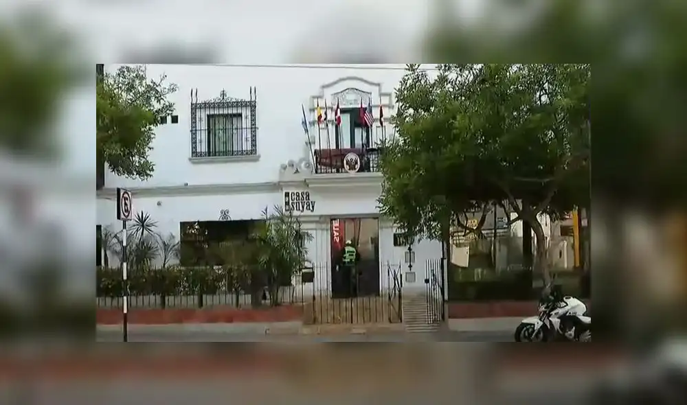 La administradora del hotel denunció a ambas personas ante la comisaría de Miraflores. (Foto: Captura de video / Latina Noticias) La administradora del hotel denunció a ambas personas ante la comisaría de Miraflores. (Foto: Captura de video / Latina Noticias)