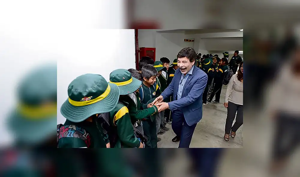 Alfredo Zegarra:  "Hay muchos que están a favor del currículo, pero muchos más en contra"