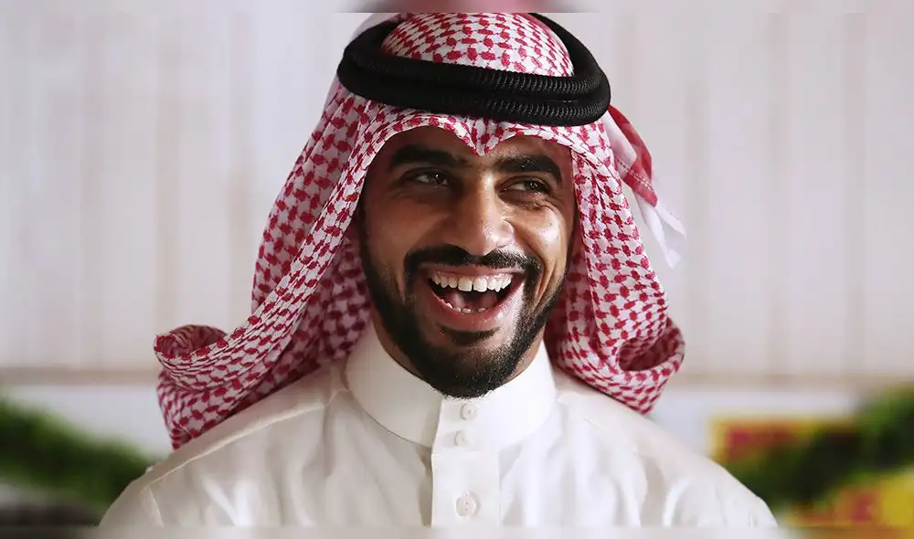 La conductora de televisión llenó de elogios al millonario árabe y no descartó salir con él.