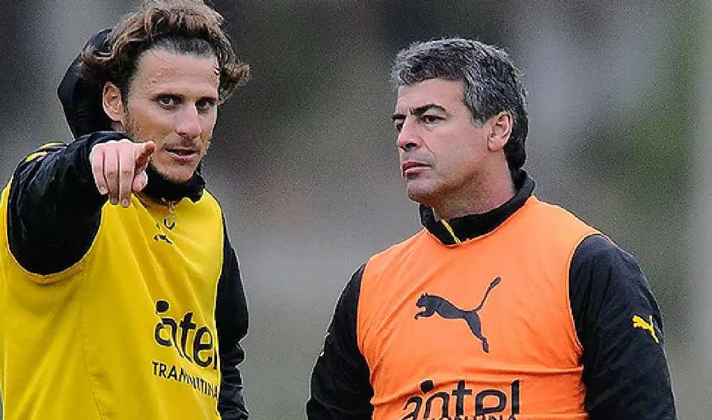 Diego Forlán reveló que aprendió bastante de Pablo Bengoechea. Foto: Prensa Peñarol