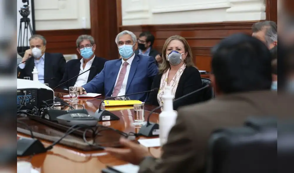 Vicente Zeballos se dirigió a los representantes del gremio empresarial. Foto: Difusión Vicente Zeballos se dirigió a los representantes del gremio empresarial. Foto: Difusión