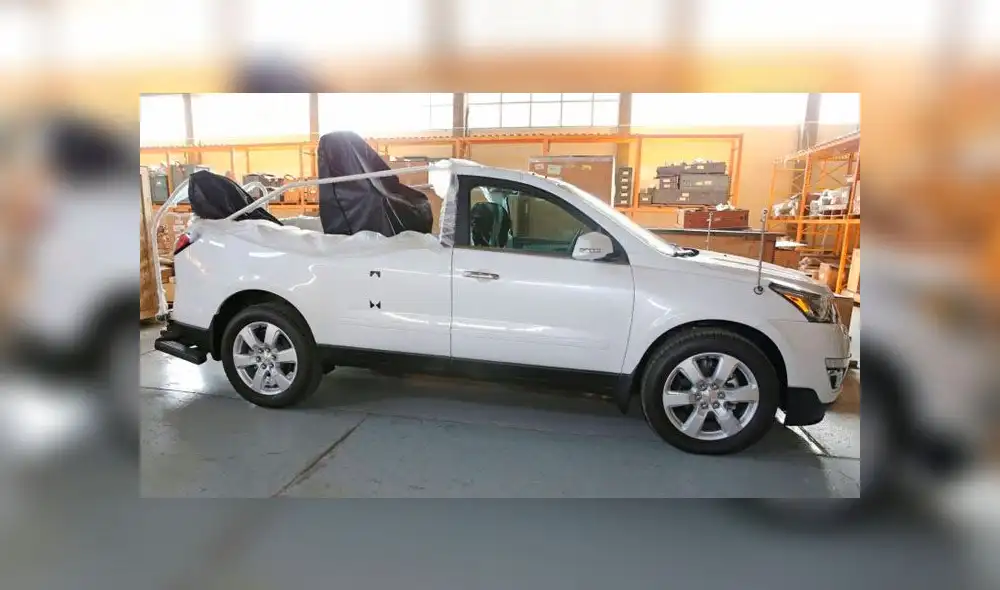 Papa Francisco en Perú: el primer papamóvil ya llegó al país