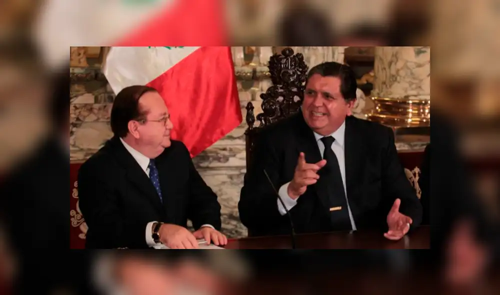 Jorge Barata entregó catálogo de “damas de compañía” a Alan García, afirma Luis Nava Jorge Barata entregó catálogo de “damas de compañía” a Alan García, afirma Luis Nava