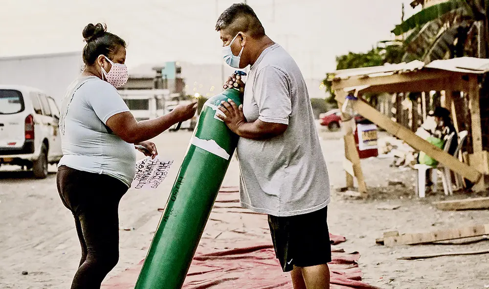 Ojo. Familias deben cuidarse para no buscar después oxígeno. Foto: John Reyes/La República