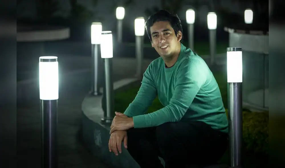 Franco Iza: “Escribir era una forma de darme oportunidades” Franco Iza: “Escribir era una forma de darme oportunidades”