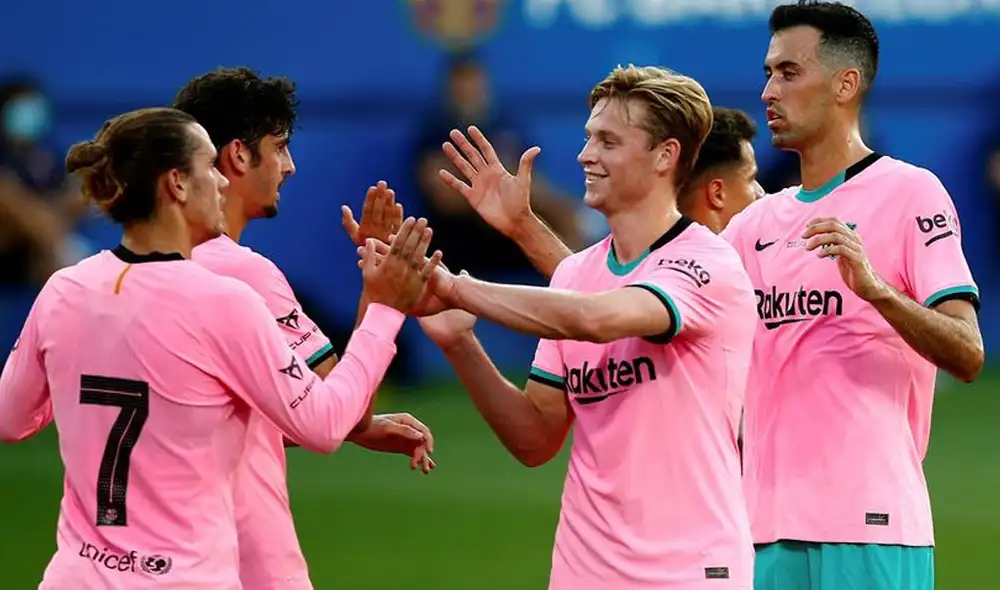 Jugadores del Barcelona celebran el primer tanto azulgrana. | Foto: EFE