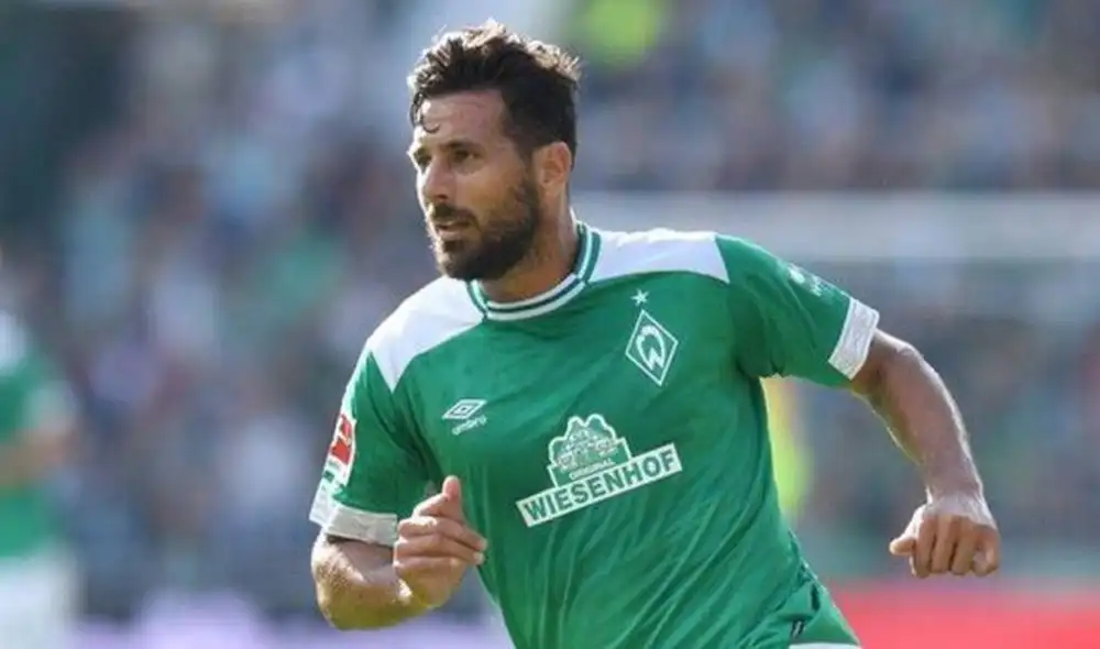 Elenco de Werder Bremen con Claudio Pizarro pasaron por prueba de COVID-19. | Foto: EFE