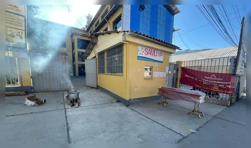 Las protestas de las trabajadores de la Diresa contra Paredes Ayala comienzan a radicalizarse. Foto: Radio RSD Las protestas de las trabajadores de la Diresa contra Paredes Ayala comienzan a radicalizarse. Foto: Radio RSD