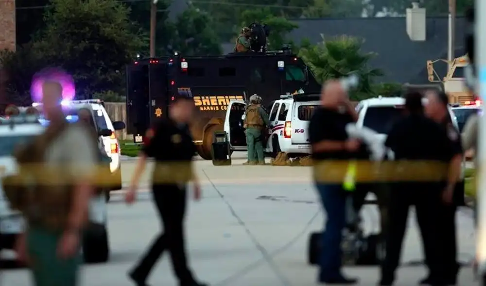 Los heridos, entre los que hay uno grave, han sido trasladados al hospital. Foto: EFE